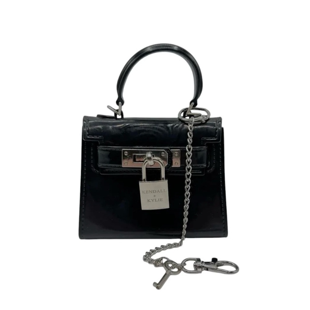 Kendall and Kylie Patten Leather Purse With Lock & Crossbody Strap NWT Msrp 59$